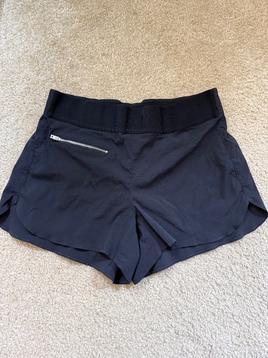 Athleta Pants - Athleta Mod Trekkie Shorts Sz 6 Black Zip Pockets Hiking Outdoors